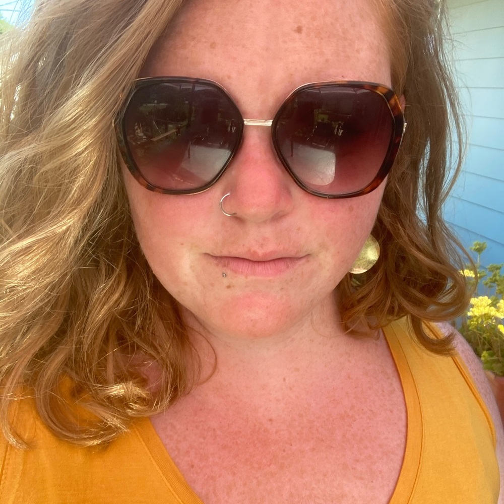 Meet your Posher, Maurissa